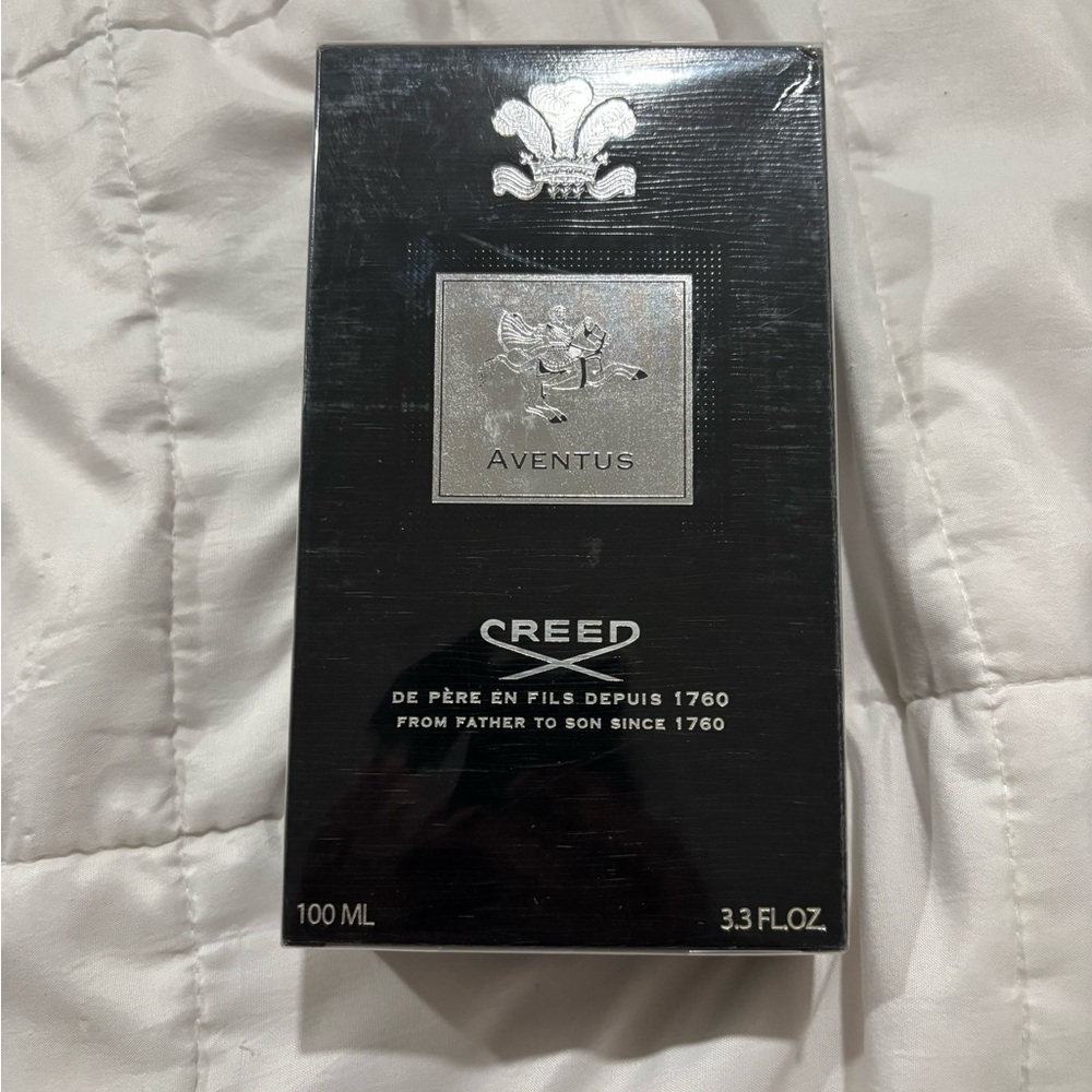 Creed Aventus Men's Fragrance in Black and Silver